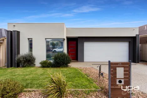 21 Hascombe Dr, Caroline Springs, VIC 3023