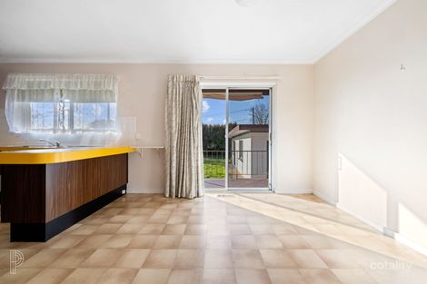 Property photo of 12 Mawson Drive Mawson ACT 2607