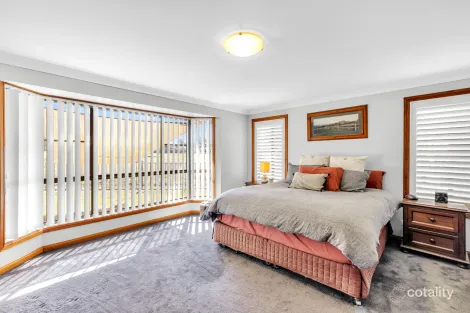 Property photo of 50 The Grange Hillvue NSW 2340