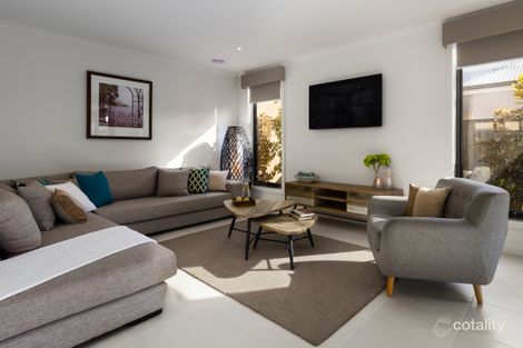 15 Leaf Way, Officer, VIC 3809