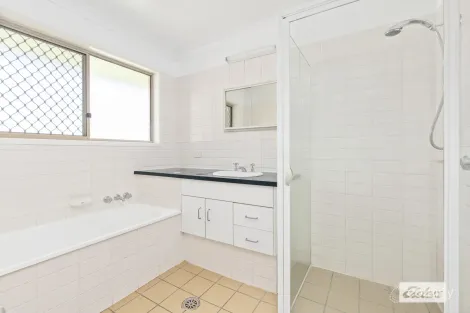 Property photo of 40 Crinum Crescent Emerald QLD 4720