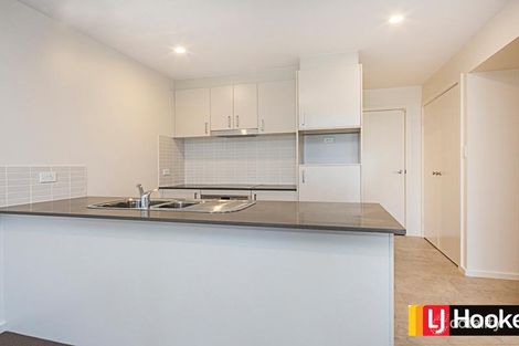 Property photo of 8 Ingold Street Coombs ACT 2611