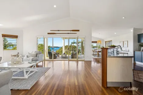 Property photo of 22 Rosebud Esplanade Victoria Point QLD 4165