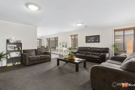 Property photo of 11 Boronia Way Elliminyt VIC 3250