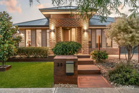 35 Prevelly Cct, Armstrong Creek, VIC 3217