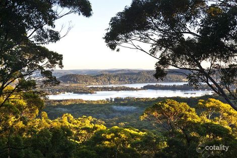 Property photo of 32 Maitland Bay Drive Killcare Heights NSW 2257