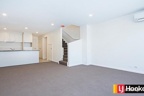 Property photo of 8 Ingold Street Coombs ACT 2611