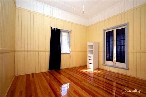 Property photo of 17 Lochel Street Mount Lofty QLD 4350