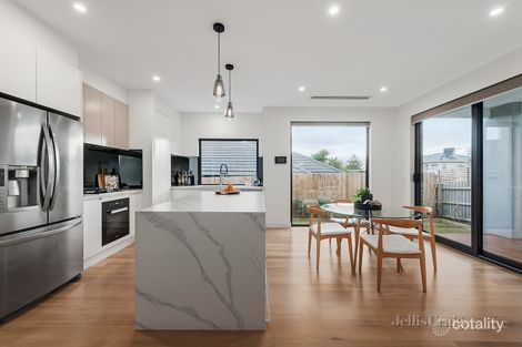 Property photo of 3/15 Derreck Avenue Bulleen VIC 3105