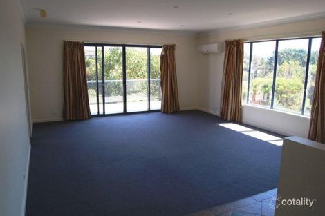 Property photo of 1 Wargundy Avenue Rye VIC 3941