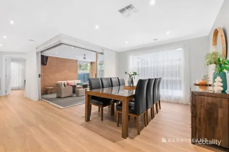 Property photo of 8 Makybe Way South Morang VIC 3752