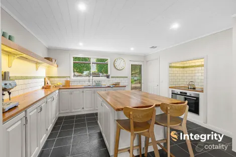 Property photo of 48 Deviation Road Kinglake Central VIC 3757