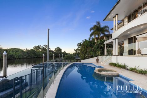 Property photo of 2506 Cressbrook Drive Hope Island QLD 4212
