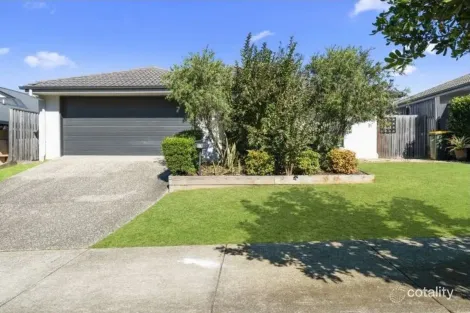 17 Toby Cl, Kallangur, QLD 4503