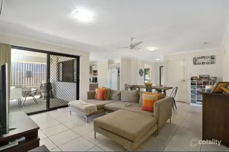 Property photo of 17 Toby Close Kallangur QLD 4503