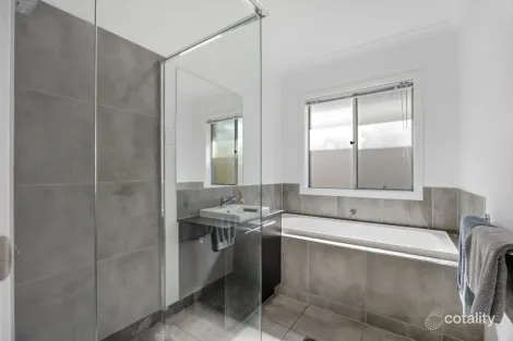 Property photo of 17 Frangipani Crescent Nirimba QLD 4551