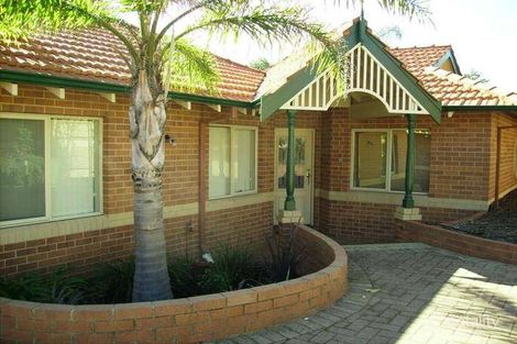 1/24 Auborough St, Doubleview, WA 6018