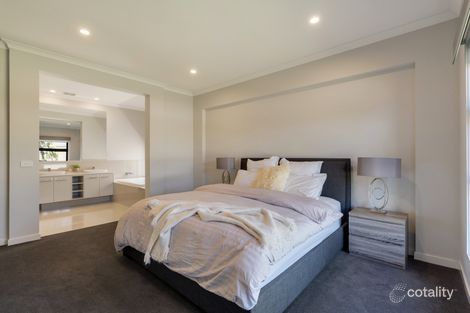 Property photo of 7 Argenta Street Mickleham VIC 3064