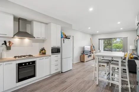 Property photo of 7/4 Farne Close Warwick WA 6024