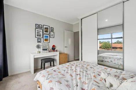 Property photo of 7/4 Farne Close Warwick WA 6024