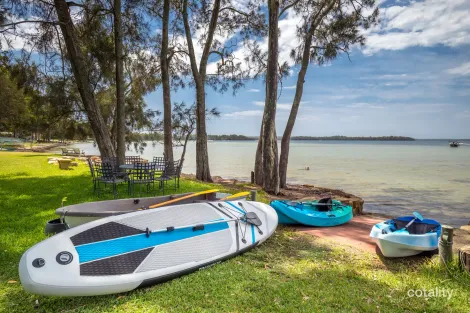 4 Loralyn Ave, St Georges Basin, NSW 2540