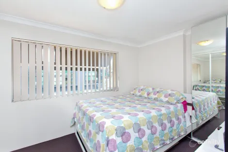 Property photo of 45 Thorn Street Kangaroo Point QLD 4169