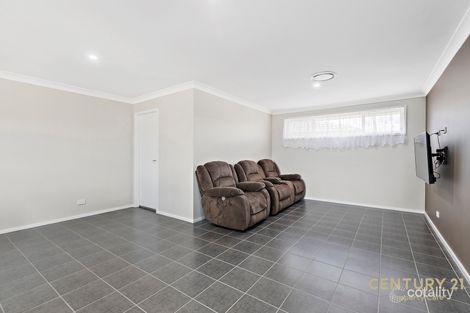 Property photo of 10 Campbell Close Minto NSW 2566
