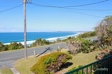 Property photo of 50 Skyline Crescent Crescent Head NSW 2440