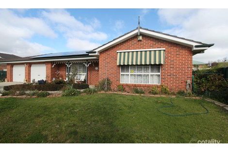 Property photo of 10 Ussher Crescent Windradyne NSW 2795