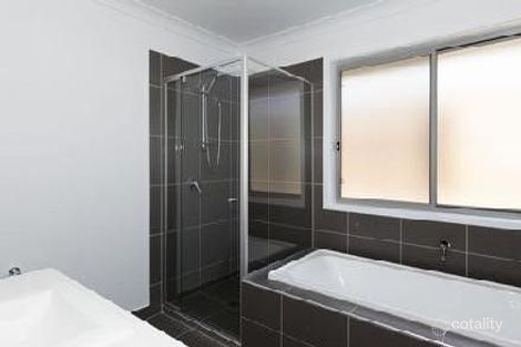 Property photo of 18 Chambers Ridge Boulevard Park Ridge QLD 4125