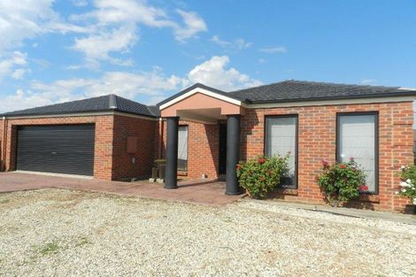 84 Poplar Ave, Shepparton, VIC 3630