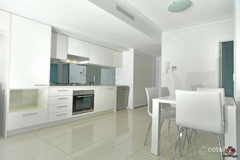 Property photo of 310/20 Labrador Street Labrador QLD 4215