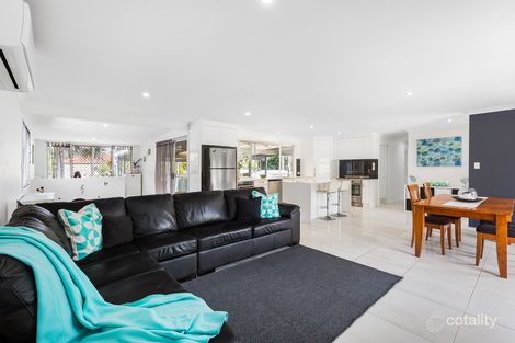 Property photo of 11 Little John Street Daisy Hill QLD 4127