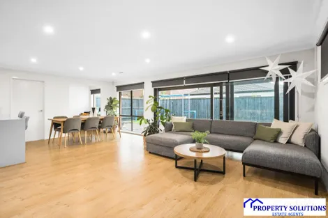 45 Belcam Cct, Clyde North, VIC 3978