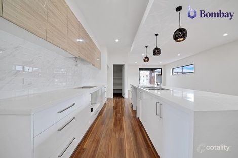 Property photo of 11 Piccadilly Drive Wollert VIC 3750
