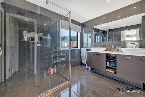 Property photo of 10 Seabird Drive Point Cook VIC 3030