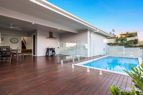 Property photo of 36 Honeyeater Crescent Peregian Springs QLD 4573