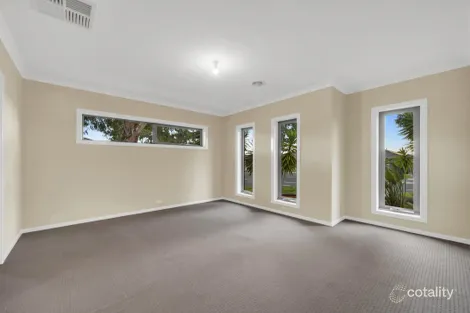 Property photo of 49 Selandra Boulevard Clyde North VIC 3978
