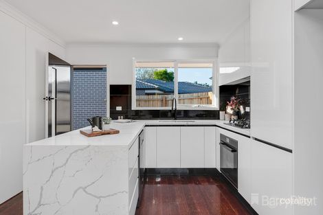 Property photo of 1/17 Birkenhead Drive Kilsyth VIC 3137