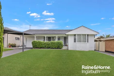 Property photo of 33 Trobriand Crescent Glenfield NSW 2167