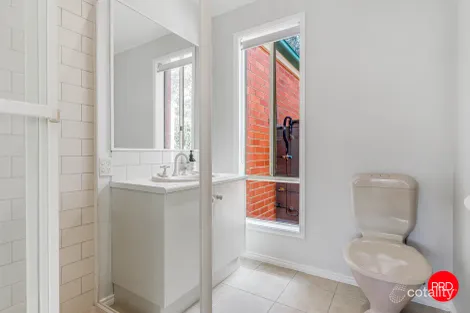 Property photo of 6 Emerald Place East Bendigo VIC 3550