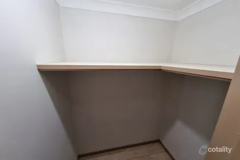 Property photo of 25 Beaufront Place Forest Lake QLD 4078