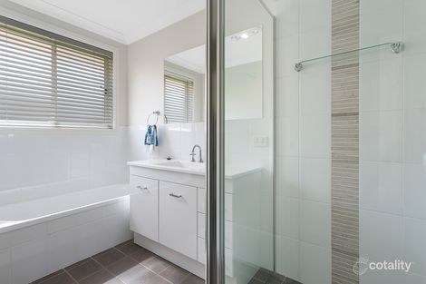 Property photo of 11 Kalinda Place Hillvue NSW 2340