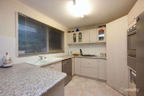 Property photo of 17 Warrawee Circuit Frankston VIC 3199