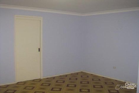 Property photo of 8 Newcastle Street Wakeley NSW 2176