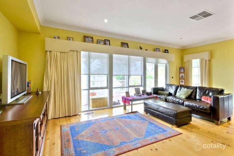 Property photo of 37 Wilson Street Berwick VIC 3806