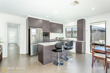 Property photo of 12 Bambridge Parade Googong NSW 2620