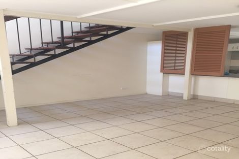 2/6 Stanhill Dr, Surfers Paradise, QLD 4217