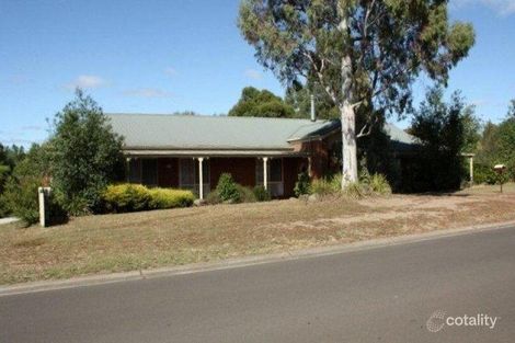 1 Robb Dr, Romsey, VIC 3434