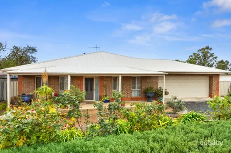 Property photo of 15 Charles Street Saddleworth SA 5413